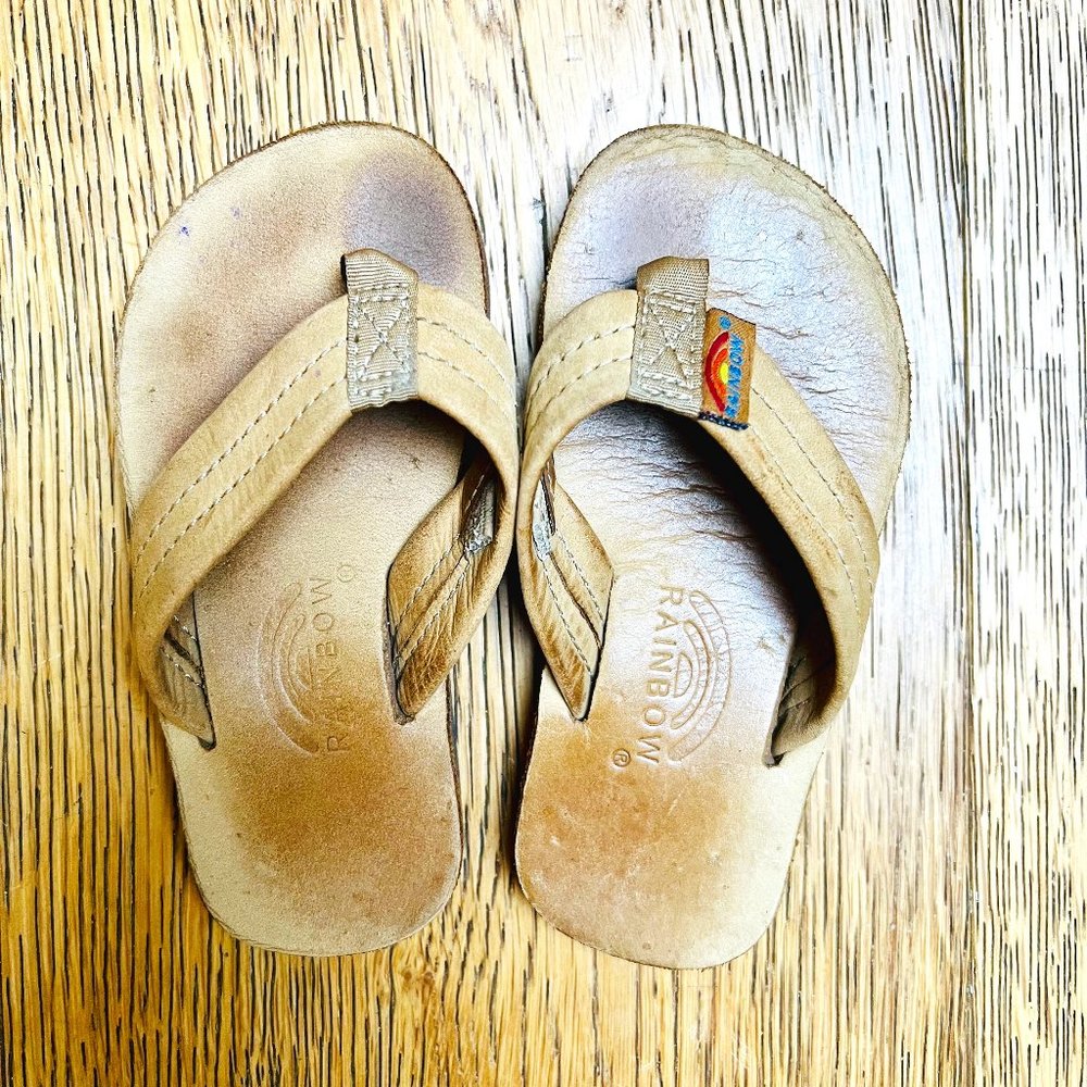Authentic Rainbow Flip Flops Toddler Sandal 7/8 Tan Sierra